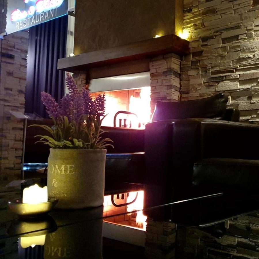 בנסקו Terra Hotel מראה חיצוני תמונה