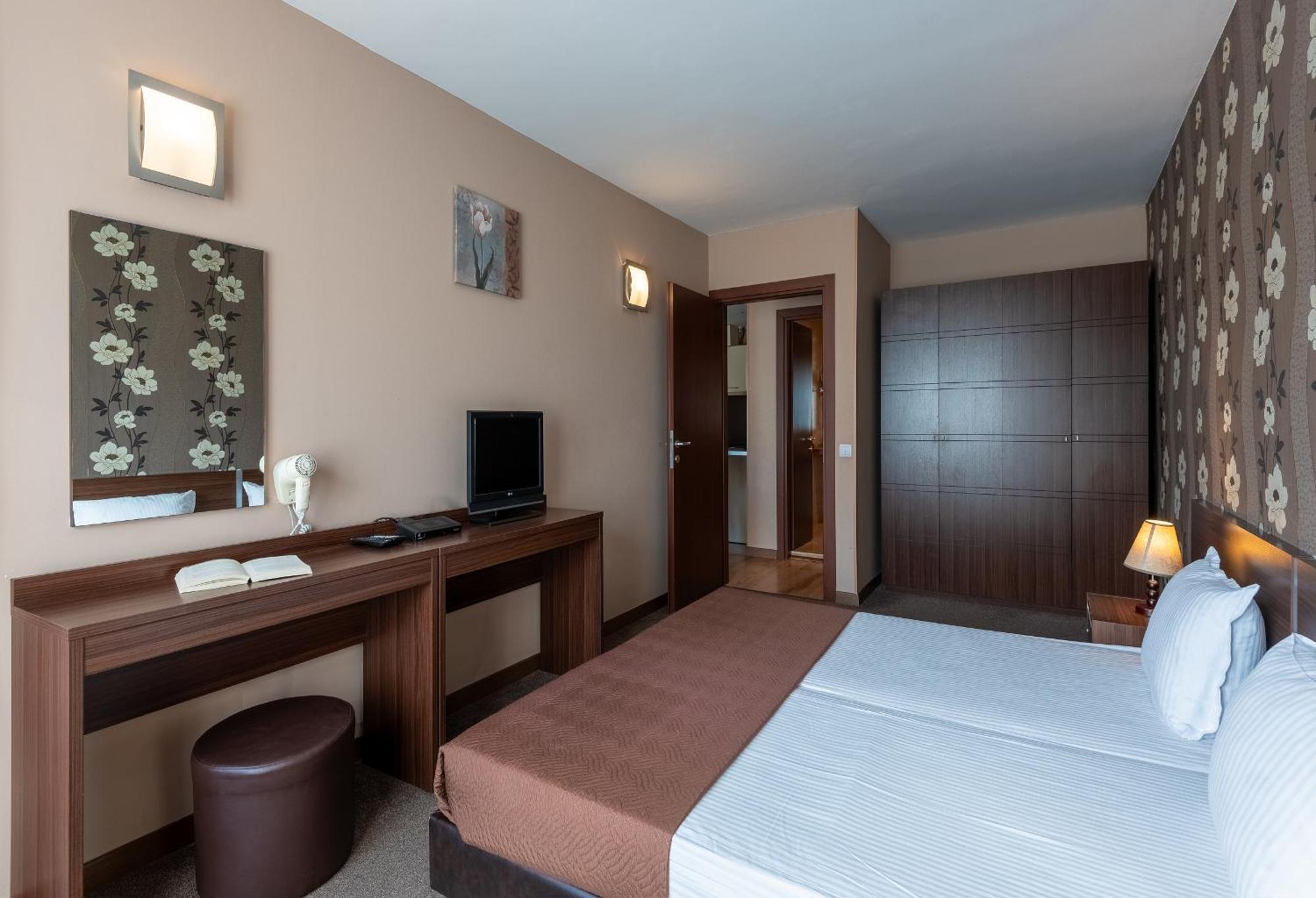 בנסקו Terra Hotel מראה חיצוני תמונה