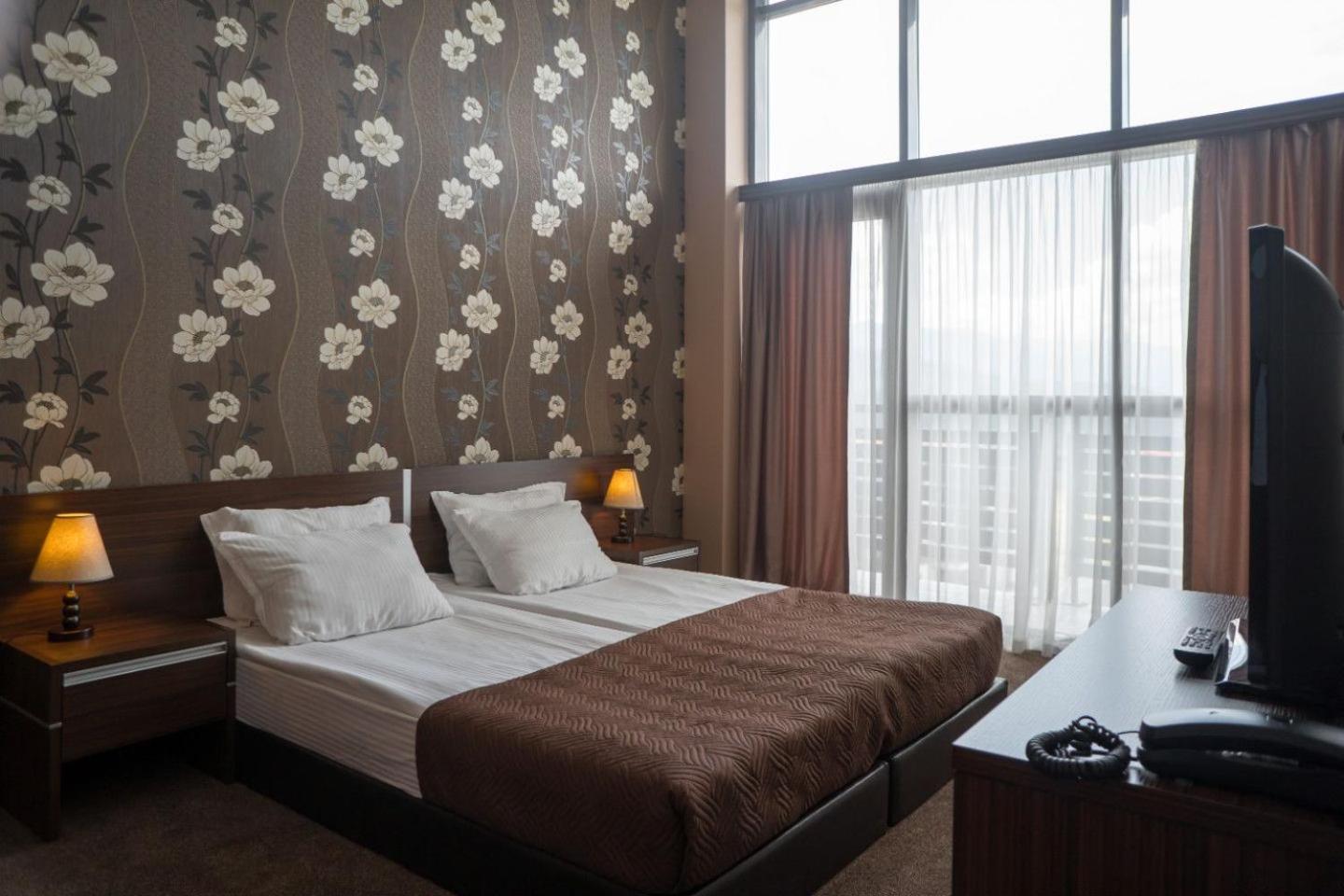 בנסקו Terra Hotel מראה חיצוני תמונה